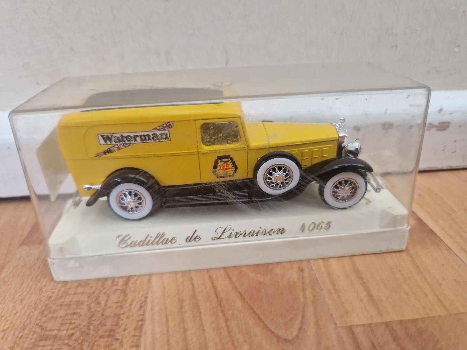 1/43 SOLIDO AGE D'OR - CLASSIC CADILLAC DE LIVRAISON DIECAST CAR REF 4065