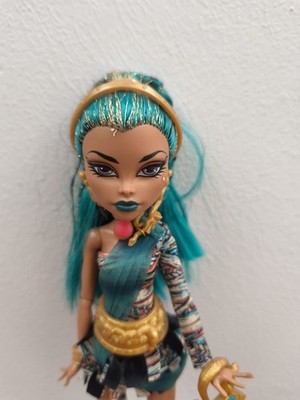 Monster High Nefera de Nile Basic 1. Serie First Wave elastics