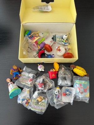 McDonalds Spielsachen aus Juniortüte Happy Meal Schlümpfe Peanuts Snoopy Disney