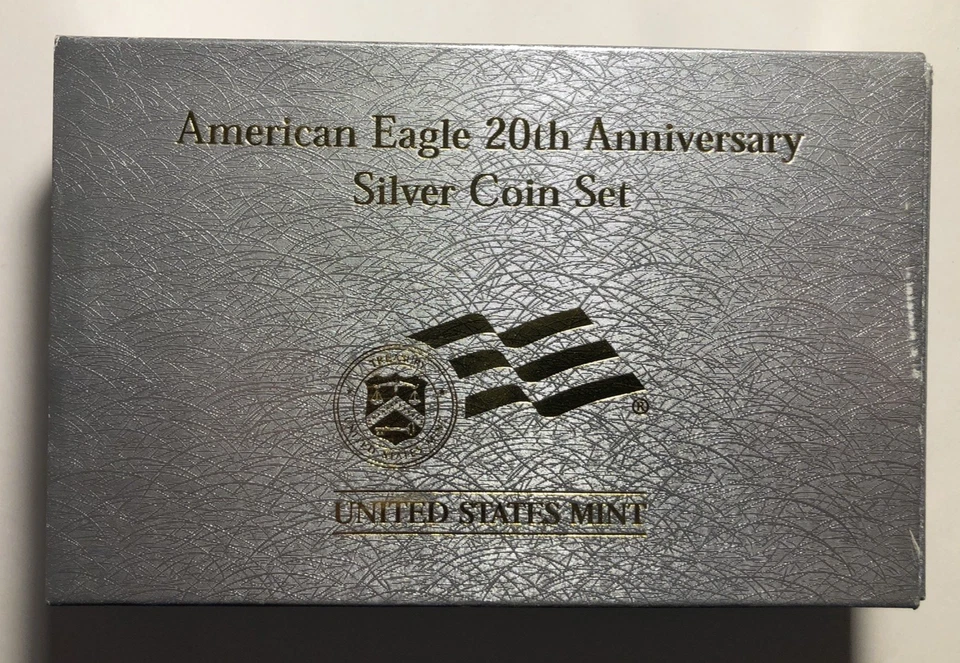 USA 20th Anniversary American Silver Eagle 3 Coin Set 2006 Mint Box & COA - Image 2 of 4