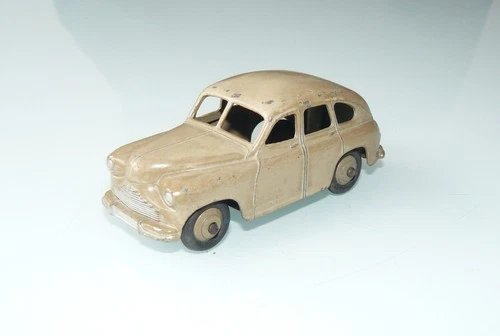 Vintage Dinky Toys - Standard Vanguard, #40e