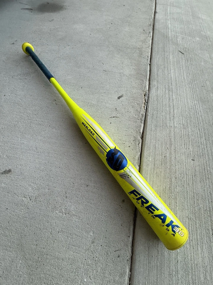 Bate de softbol iluminador OG Miken Freak 30 raro - 27 oz Foto 2 de 4