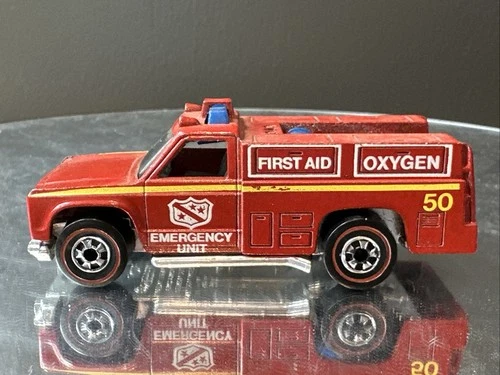 VINTAGE 1974 MATTEL HOT WHEELS REDLINE EMERGENCY UNIT SQUAD RED TRUCK #50