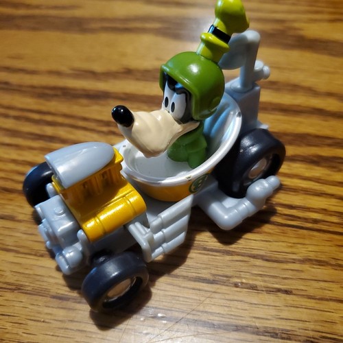 Lot of 5 Disney Mickey Roadster Racers Die Cast mickey minnie donald goofy - Picture 8 of 16
