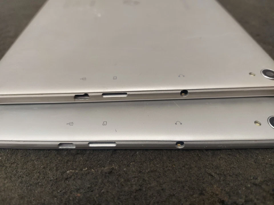 2X Mixed Tablet JobLot Bundle (Damaged/Faulty) For Parts Only — Untested #28 - Image 3 of 4