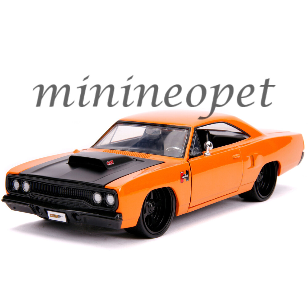 ミニカー BIGTIME MUSCLE 1970 PLYMOUTH ROAD RUNNER Amazon.com: Big Time Muscle 1:24 1970 Plymouth Road Runner