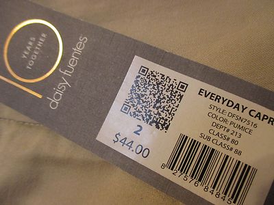 NWT - DAISY FUENTES women's tan Capri pants - sz 2 - MSRP $44.00