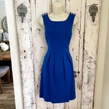 Trina Turk Size 0 Woman's Blue Sleeveless Knit Gold Button Career Party Dress