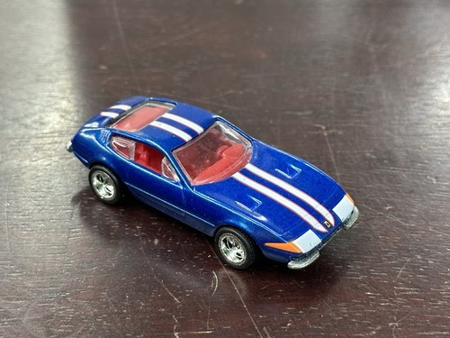 Hot Wheels Premium Real Riders Blue Ferrari 365 GTB4 Daytona Garage Series Loose