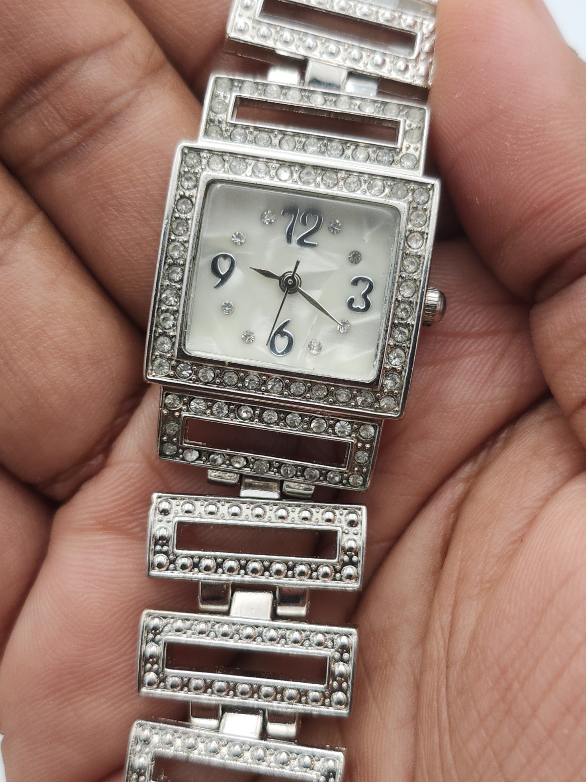 Ladies Quartz Analogue Square White Dial Arabic Numerals Silver Bracelet Watch image 2