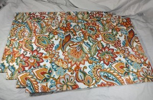 Set Of 4 Placemats Cynthia Rowley Ritzy Floral 100% Polyester Machine Wash Cold