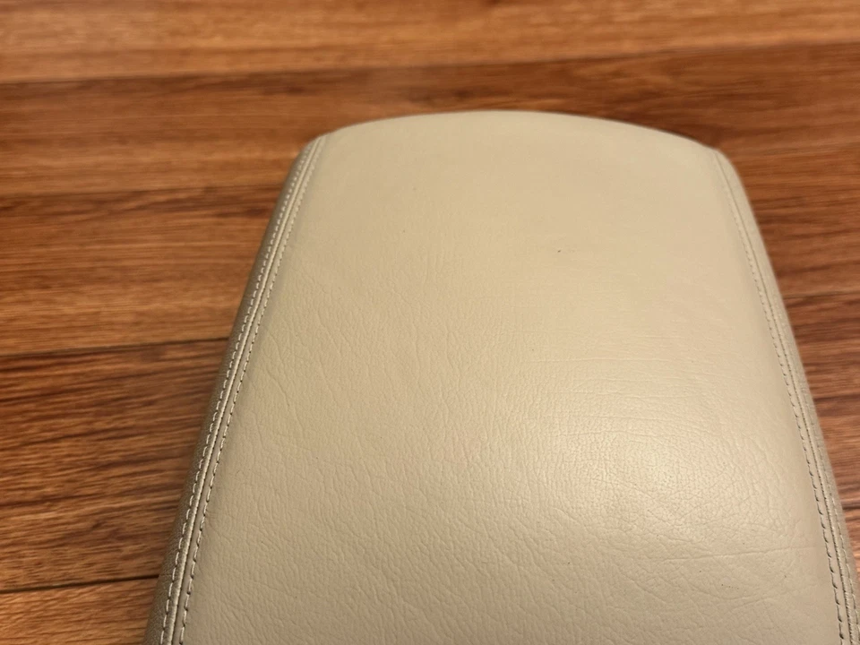 Оригинальная центральная консоль раздвижной подлокотник крышка желтовато-коричневая бежевая для Jaguar XJ8 XJR 2004-2009 годов выпуска  - Изображение 4 из 4