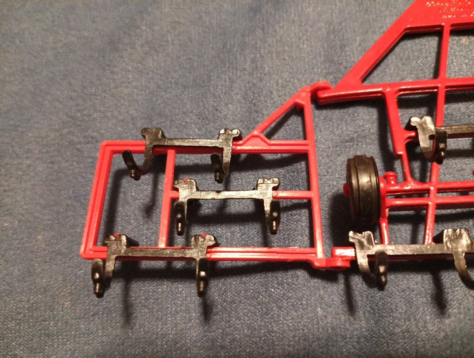 1/64 ERTL Case International IH Heavy Duty Tiller for parts restore  - Image 3 of 4