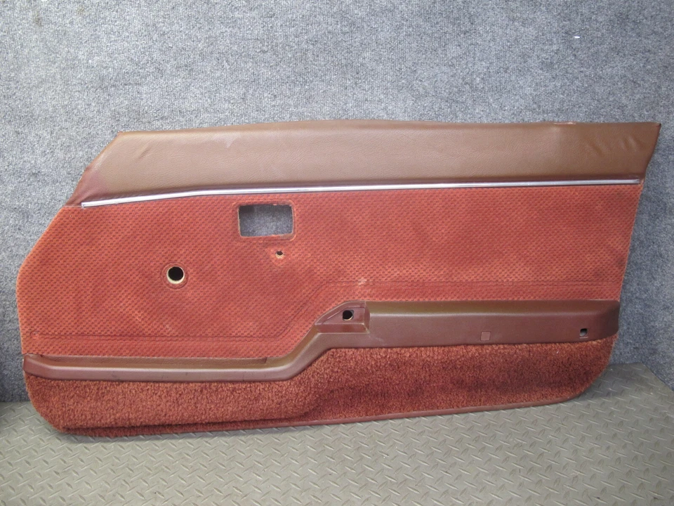 84-85 MAZDA RX7 FB 左门和右门内部装饰盖板套装衣服红色原始设备制造商 — 第 3/4 张图片