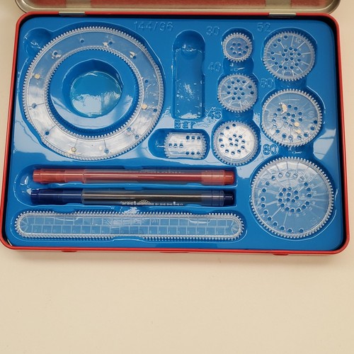 Coffret The Original Spirograph Design dans boite métal étain 2012 INCOMPLET - Photo 5 sur 13