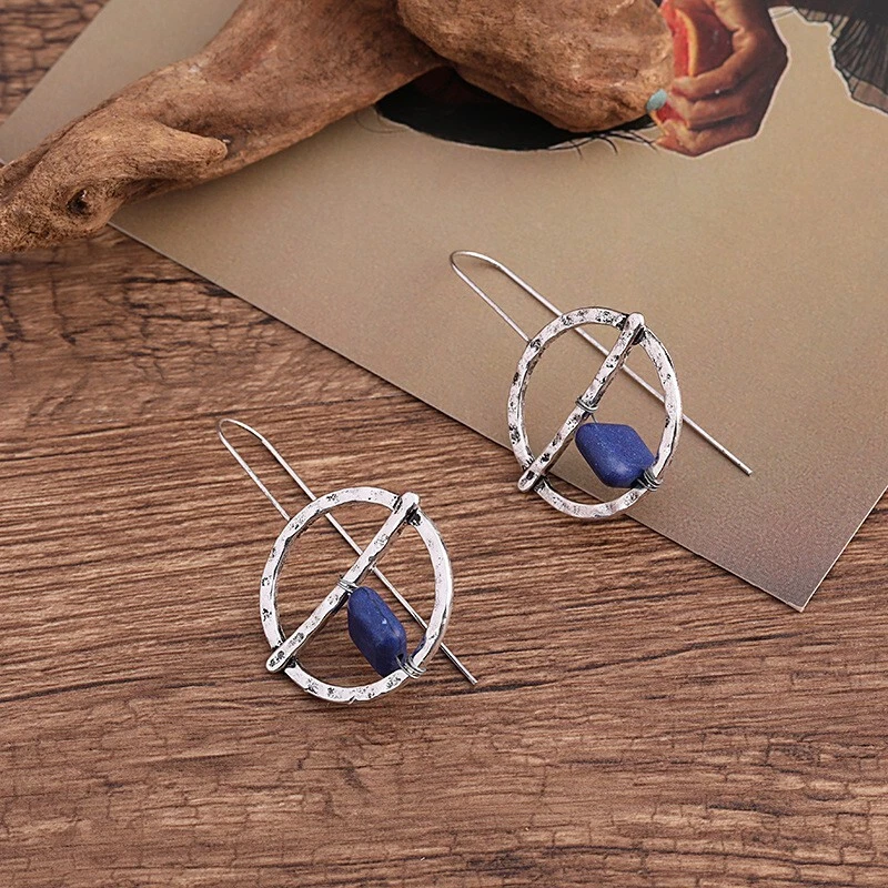 Fashion Vintage Women Earrings Silver Forged Circle Square Hand Crafted 1877 - Image 4 of 4