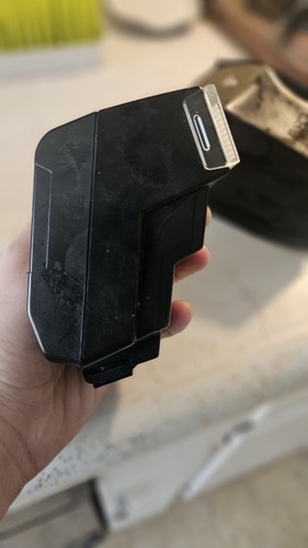 Minolta Maxxum 2800 AF Flash w/ Leather Cover - Picture 4 of 7