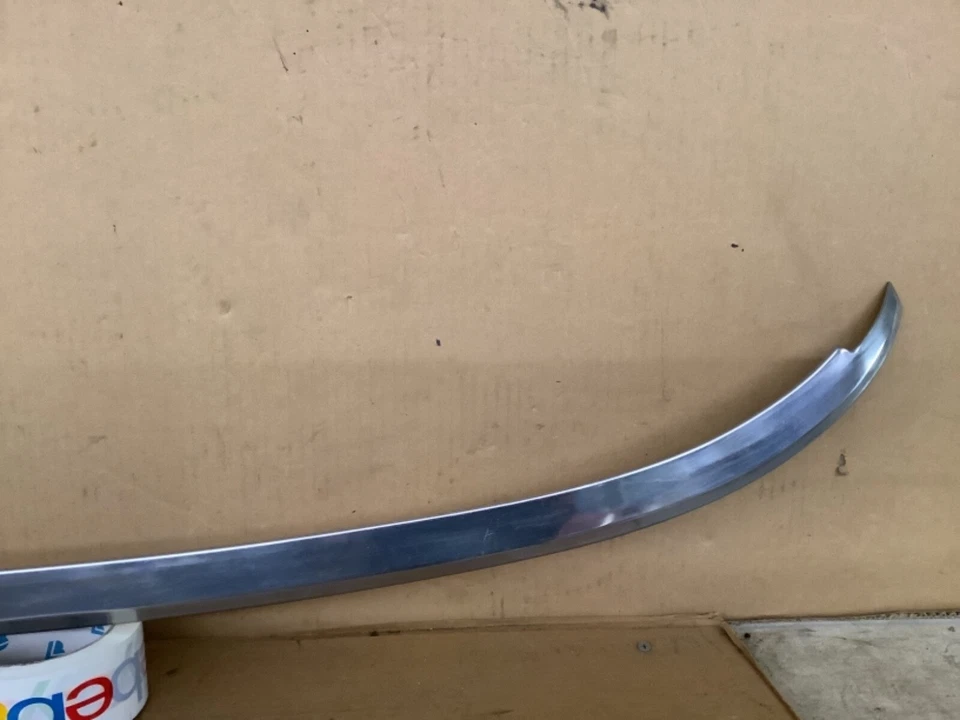 AMC REBEL SST 1969 moldura de moldura de parabrisas delantero inferior de acero inoxidable 3 piezas b Foto 3 de 4