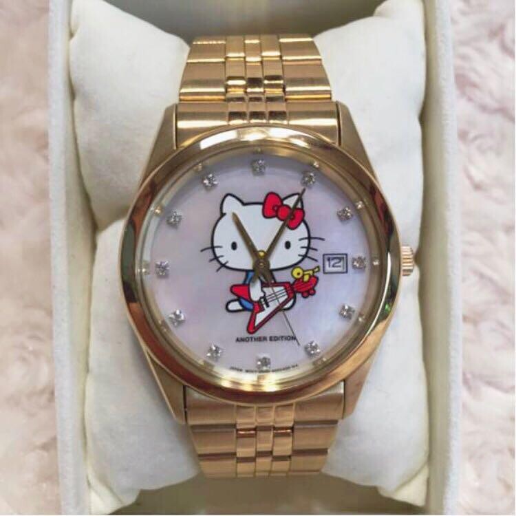 HELLO KITTY ゴールド 腕時計 HELLO KITTY X MVMT: Special Edition Gold Watch | MVMT
