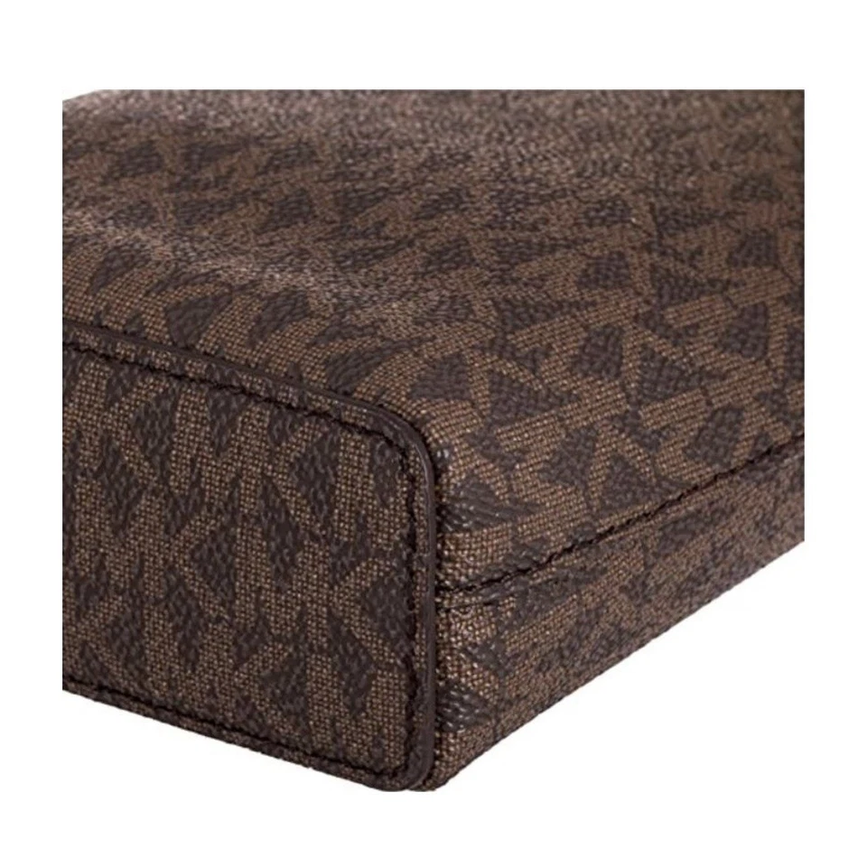 Michael Kors® Jet Set Charm Small North/South Chain Phone Crossbody RRP £120 - Image 3 of 4