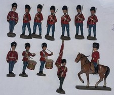 12 Elastolin Marching Soldiers Pre WWII Officer, Drummers, Flag bearer, Soldiers
