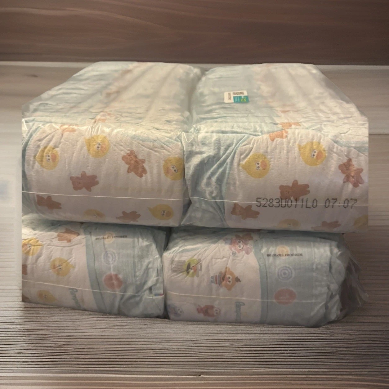 Pampers Diapers Size 1 (2 sleeves) & 1st year frame & size 2 diapers 2 sleeves
Opens in a new window