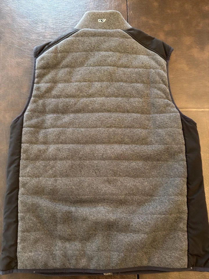 Vineyard Vines Men’s Vest Size Large - Image 2 of 4
