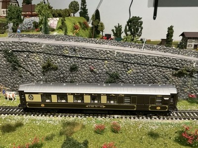 Hornby Pullman parkour brake car R233 OO scale DC