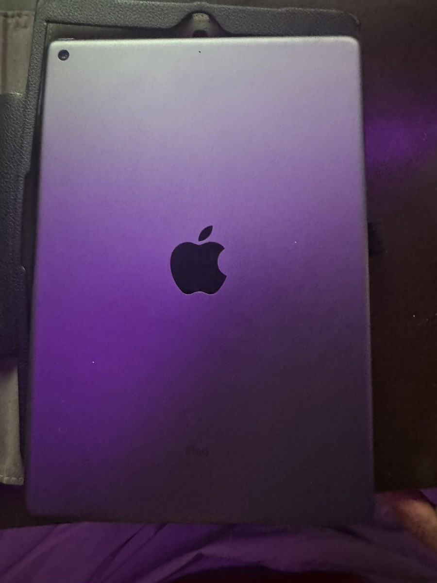 Apple iPad 8th Gen. 128GB, Wi-Fi, 10.2 in - Space Gray