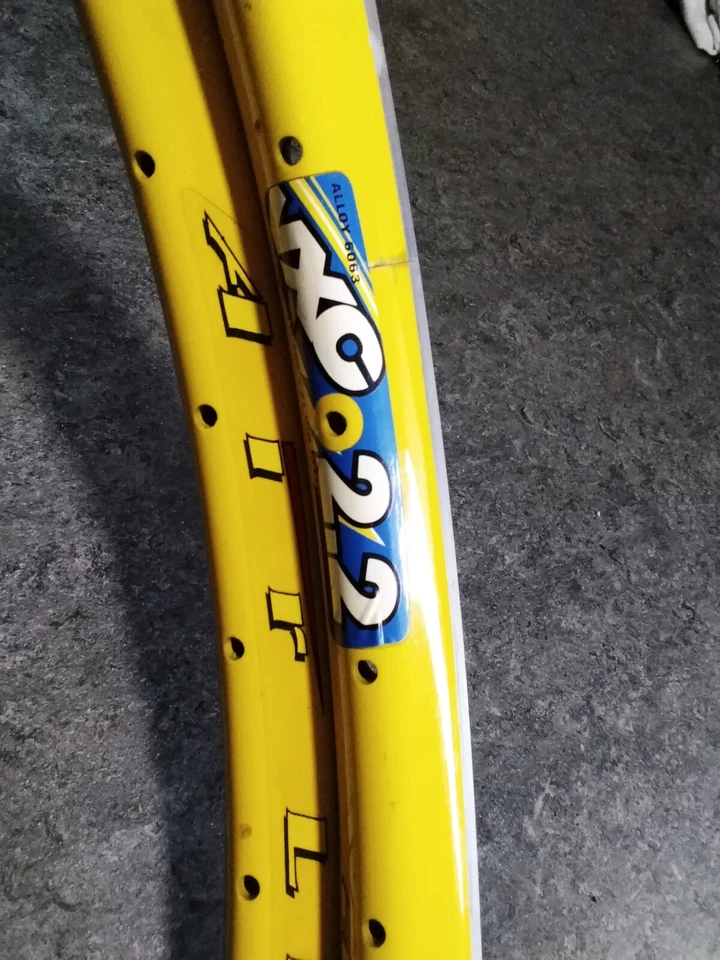 Vuelta Air Line VXC 2.2 26" zoll 36 Loch "NOS"