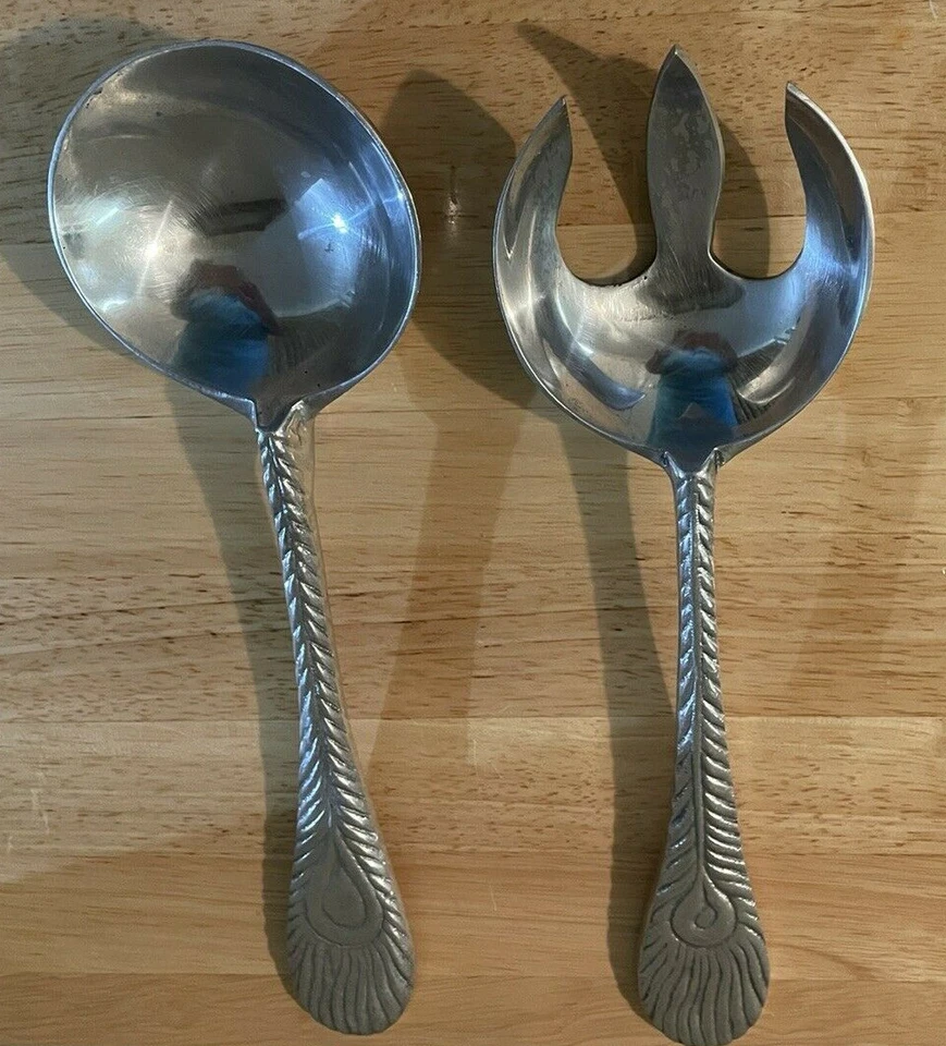 ORNATE METAL SERVING SALAD FORK and SPOON SET PEACOCK FEATHER HANDLE HEAVY - Image 3 of 4