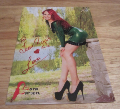 Lara Larsen Model Autographed Signed 4X5.75 Photo