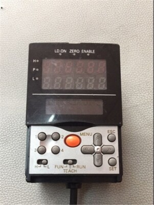Used 0.5A Smart Sensor Controller Good Condition ZS-LDC11 Omron 24Vdc Plc Mod cr