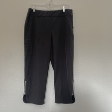 Chico's Zenergy Golf Size 1 Medium Black Capri Crop Pants