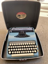 Smith Corona Super Sterling Portable Typewriter 1967-1968 Vintage, Working thumbnail