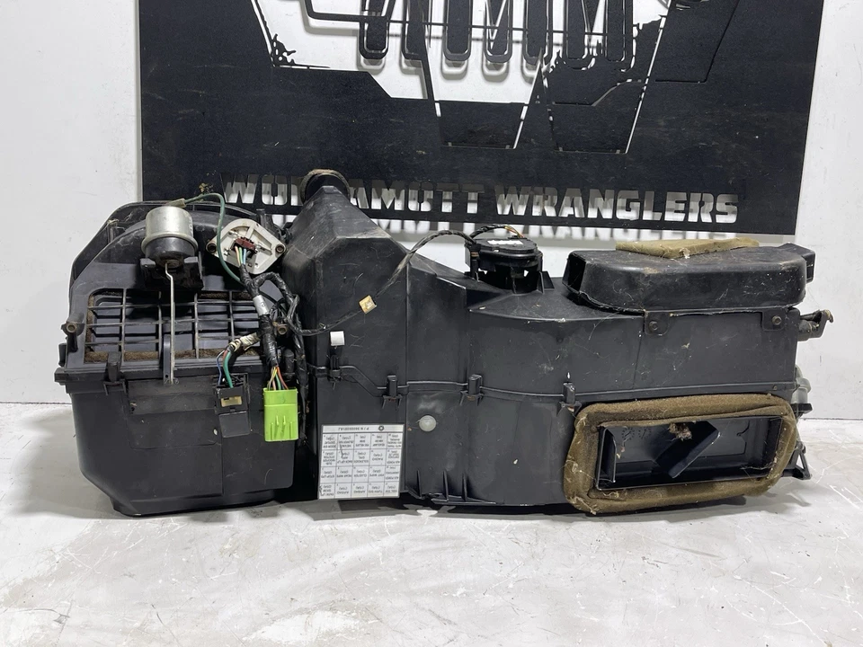 55115210AE Calentador Núcleo Carcasa Caja Sin Soplador Motor 99-01 Jeep TJ Wrangler con CA Foto 3 de 4