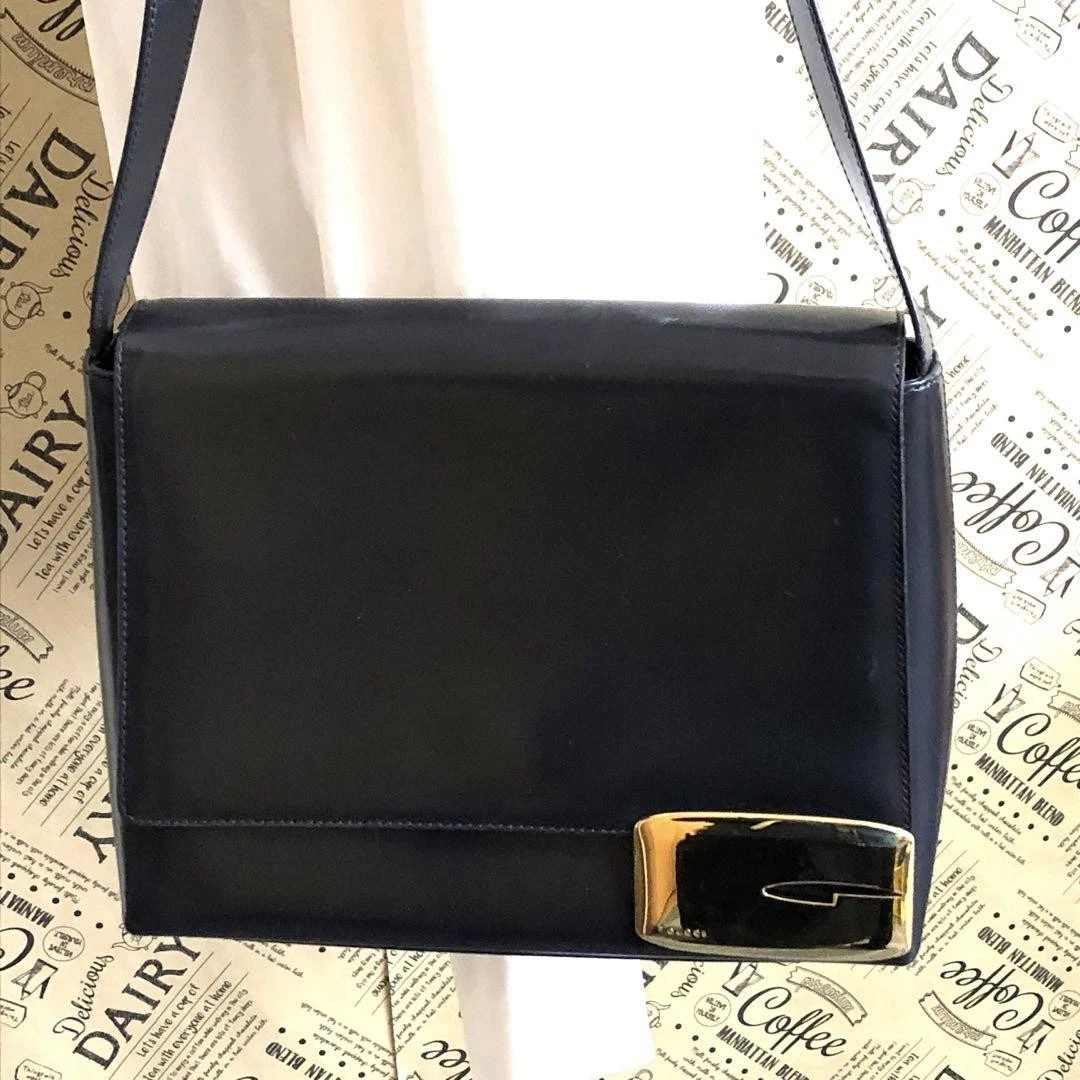 Borsa a tracolla Gucci nera in vernice stile formale con tasca vintage Giappone