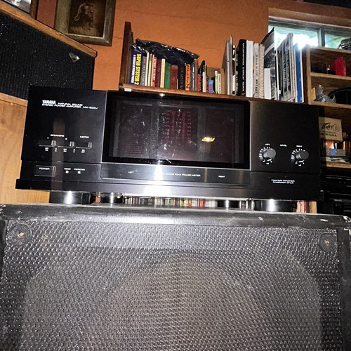 Yamaha MX-600u Amplifier 2 Channel Solid State 120 Wpc Great Sound!! Cool Meters - Picture 17 of 17