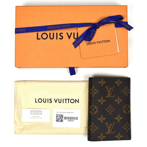 Neu mit Etikett Louis Vuitton VIP Geschenk Monogramm Reisepass Halter Geldbörse Bordeaux AUTHENTISCH - Bild 2 von 8