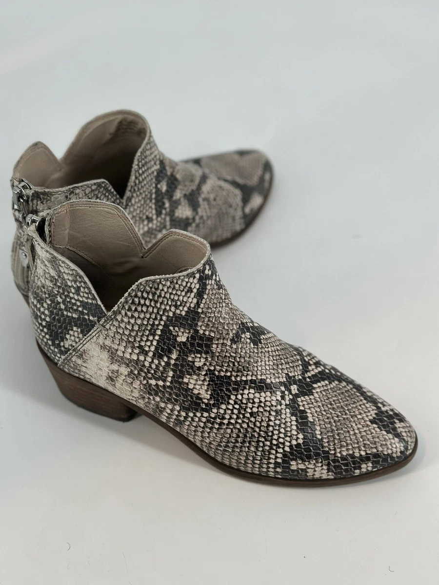 Dolce vita hotsell karsen bootie snakeskin