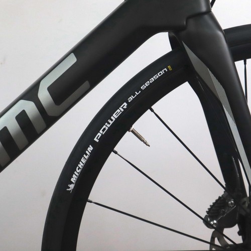 2017 BMC Roadmachine 02 Carbon Disc Brake Road Bike - 58cm - Picture 16 of 23