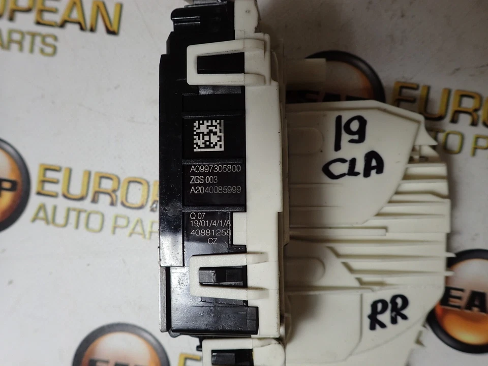 2014-19 Mercedes W117 CLA250 CLA45 Rear Right Door Lock Latch Actuator Foto 3 de 3