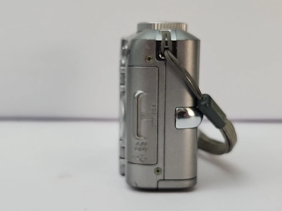 Kodak EasyShare C743 7.1MP Digital Camera - Silver - Image 4 of 4