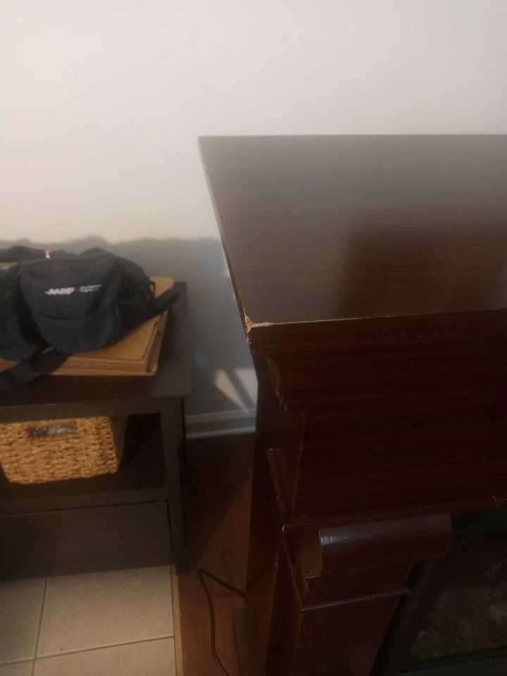 Electric Fireplace Heater With Mantel 43Lx39Hx14D. Freestanding - Image 4 of 4