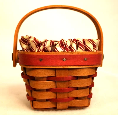 Vintage Longaberger 1995 Sweetheart Sentiments Basket and Liner Signed - Image 1 of 4