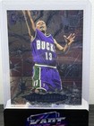 Front of 1996-97 Fleer Metal - Metal Shredders Glenn Robinson #245