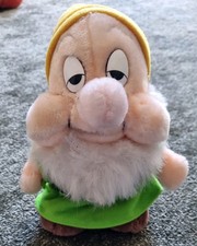 Vintage Disneyland SLEEPY Snow White & Seven Dwarfs 7.5" Plush Disney Toy