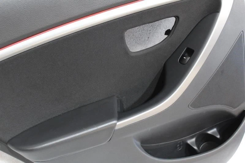 Hyundai Elantra GT 2013 2014 2015 2016 2017 puerta trasera izquierda panel de moldura hatchback Foto 2 de 4