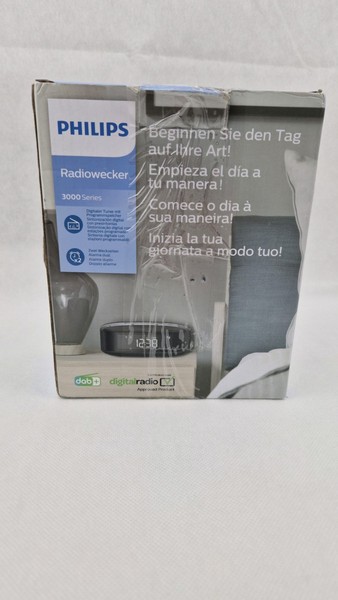 Despertador con radio DAB+ y FM Philips R3505 a pilas defectuoso