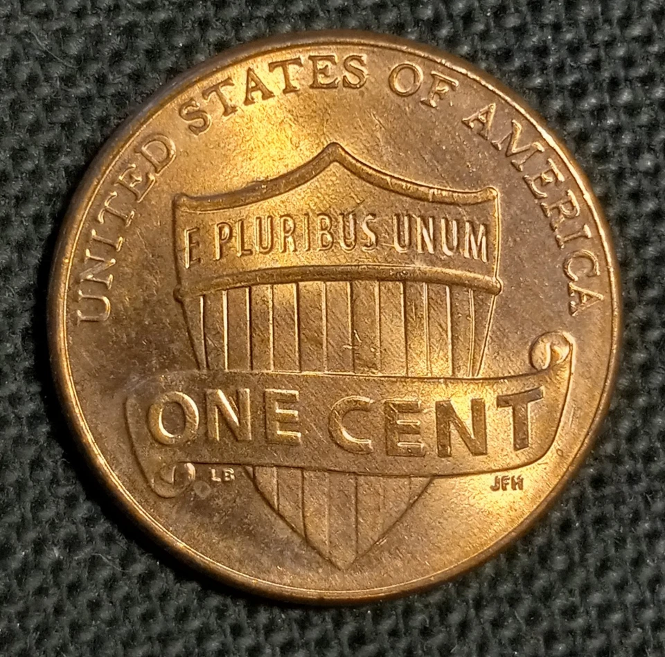 2011-P Lincoln Cent Spike Head Die Crack Error Obverse - Image 3 of 3